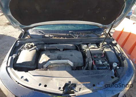 2017 Chevrolet Impala 1Lt из США, поврежденный, VIN 2G1105SA1H9183717